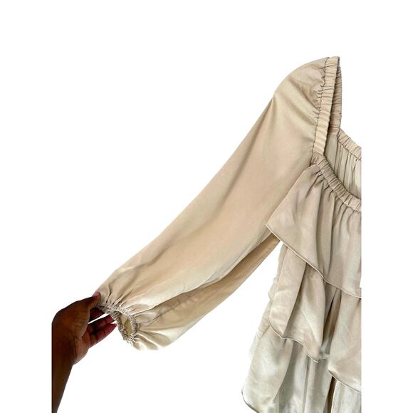 New with Tags WeWoreWhat Crinkle Crème Bruilee Tiered Mini Dress Size Small - Picture 7 of 10